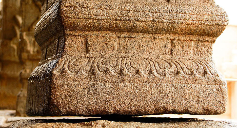 Hanging Pillar of Veerbhadra Temple